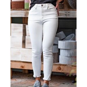 KanCan Charlie High Rise Split Hem White Skinny Jeans Raw Hem Women’s Size 7/27